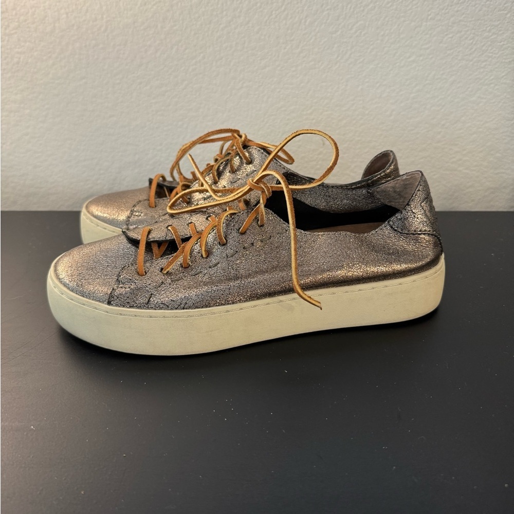 Frye Lena‎ Women’s Metallic Leather Sneakers Size 5.5